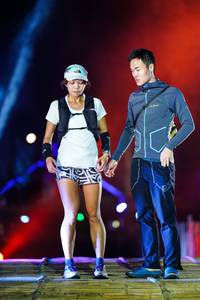 BIB: 
                            <button type="button" onclick="openModal(19040394)" class="btn btn-primary btn-sm float-right btn-popup" data-toggle="modal" data-target=".modal-high-quality">
                        <i class="fas fa-shopping-cart"></i> Add to Cart
                    </button>
                                            <button type="button" onclick="isThisMe(19040394, true)" class="btn btn-success btn-sm float-right btn-popup btn-isme hidden" data-toggle="tooltip" data-placement="bottom" title="นี่คือรูปของคุณใช่ไหม คลิกที่นี่เพื่อเอาเข้าอัลบั้ม">
                        <i class="fas fa-plus"></i> Add to album
                    </button>
                    <button type="button" onclick="isThisMe(19040394, false)" class="btn btn-warning btn-sm float-right btn-popup btn-isnotme hidden">
                        <i class="fas fa-ban"></i> Remove from album
                    </button>